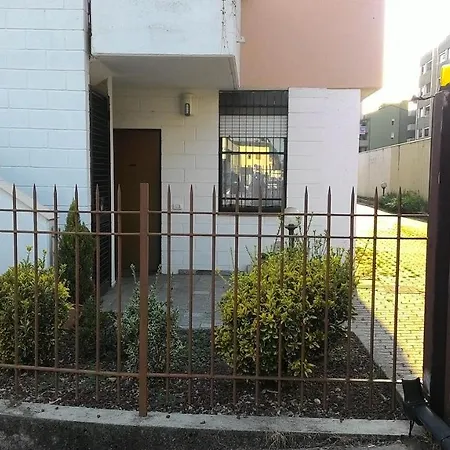 Apartment Via Fratelli Cervi Apartment Saronno