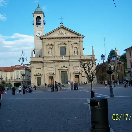 Apartment Via Fratelli Cervi Apartment Saronno