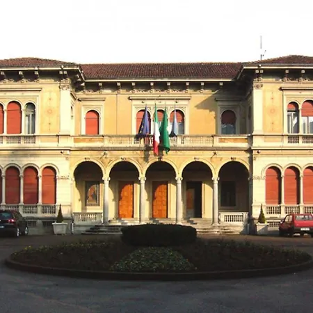 Apartment Via Fratelli Cervi * Saronno
